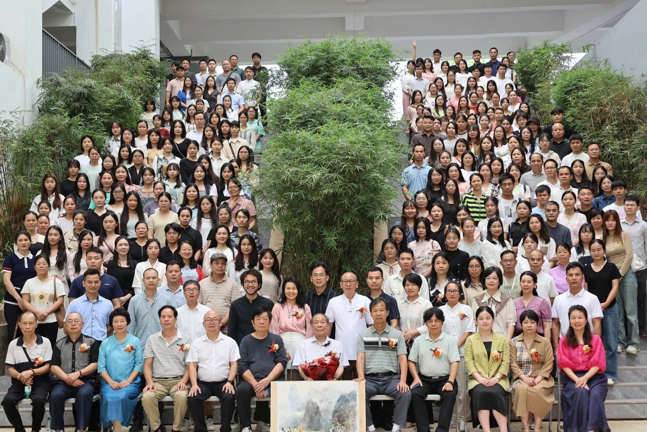 桂平市中小学美术教师水彩画专题培训活动暨大藤峡水彩画社成立仪式在我校顺利举行 丨 乐鱼登录平台·(中国)官方网站